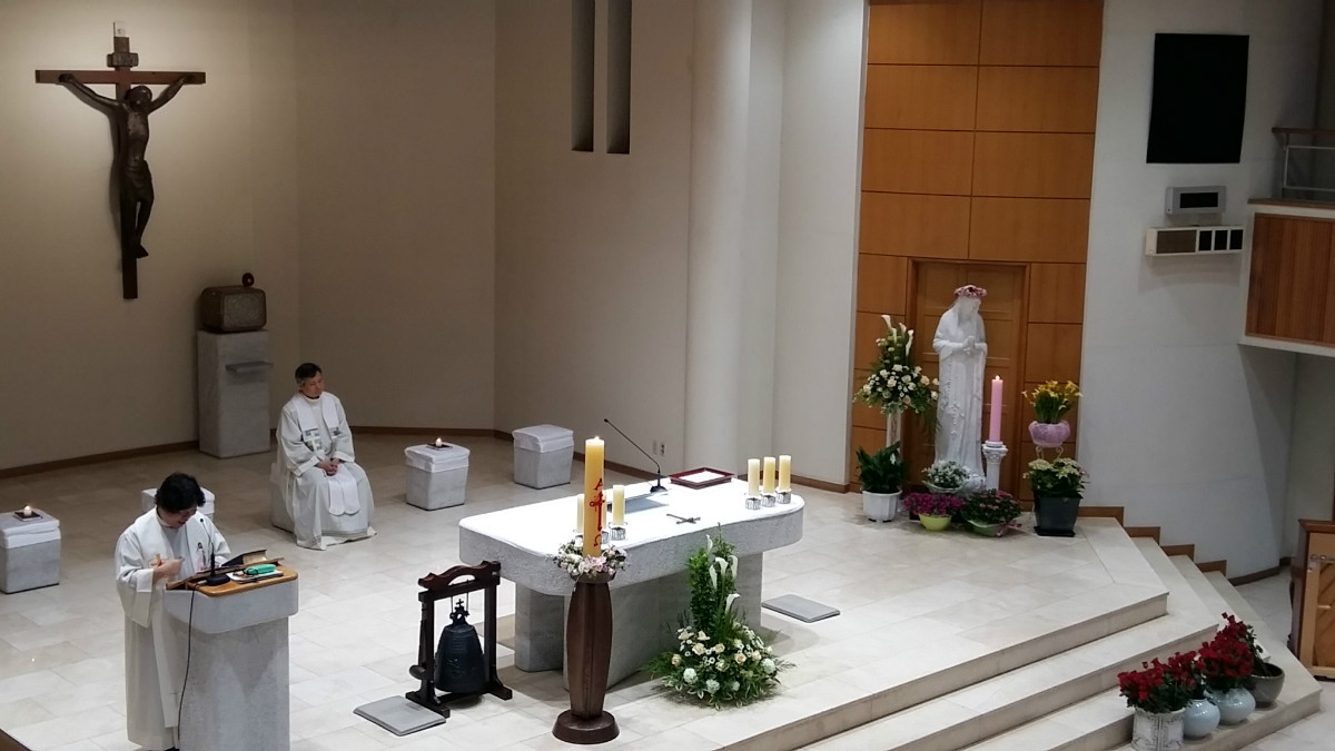 12 양주열신부 강론.jpg