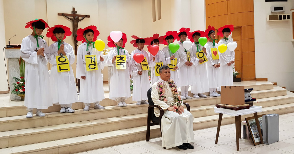 11 은경축 주임신부.jpg