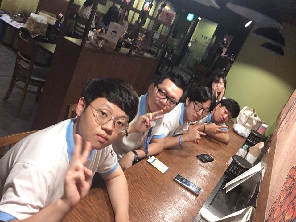 KakaoTalk_Moim_76feel647CfLCbLZIVuPCTCzzE9hxn.jpg